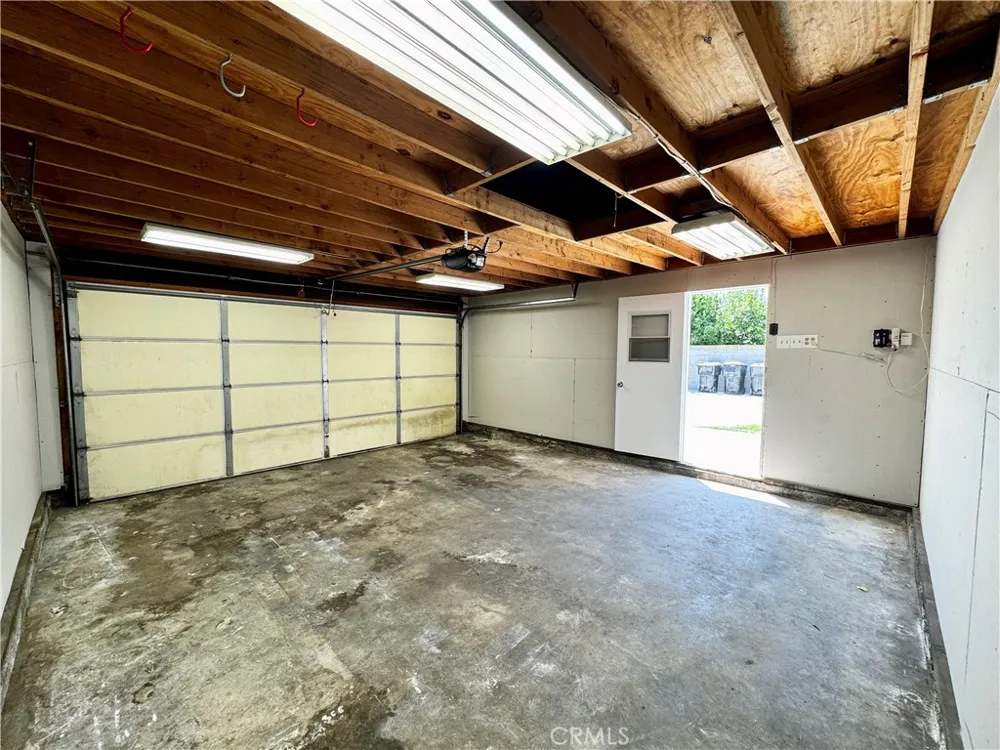 14414 Studebaker Norwalk, CA 90650