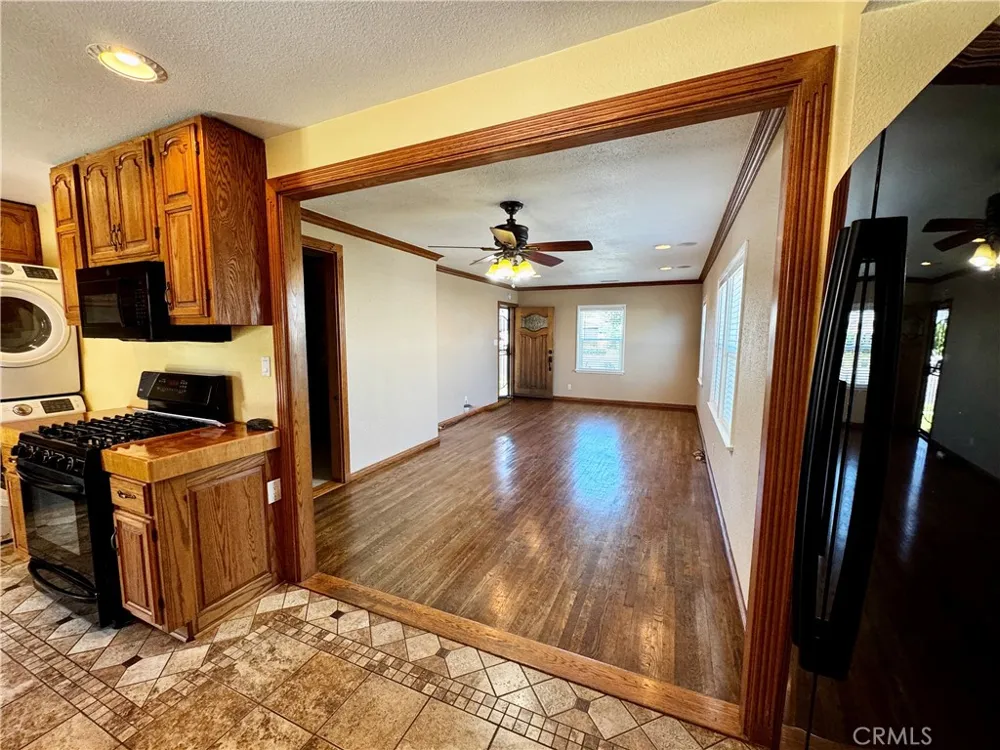 14414 Studebaker Norwalk, CA 90650