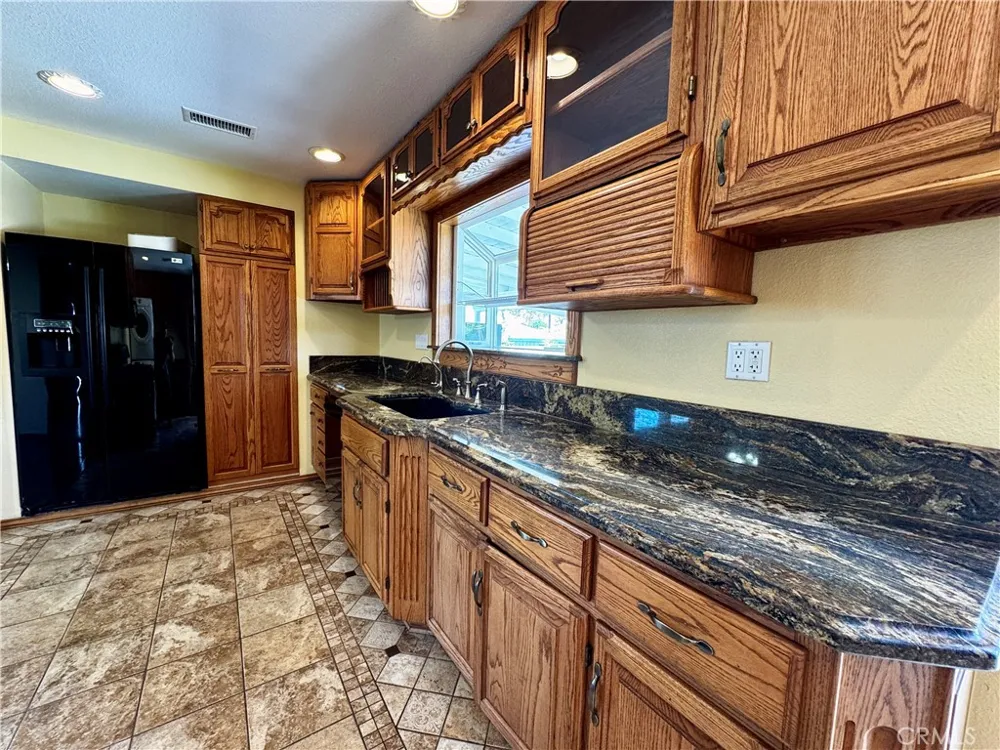 14414 Studebaker Norwalk, CA 90650