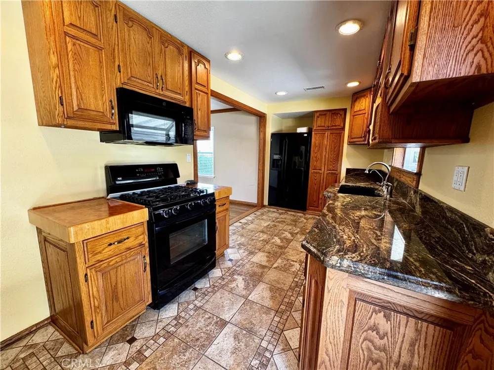 14414 Studebaker Norwalk, CA 90650