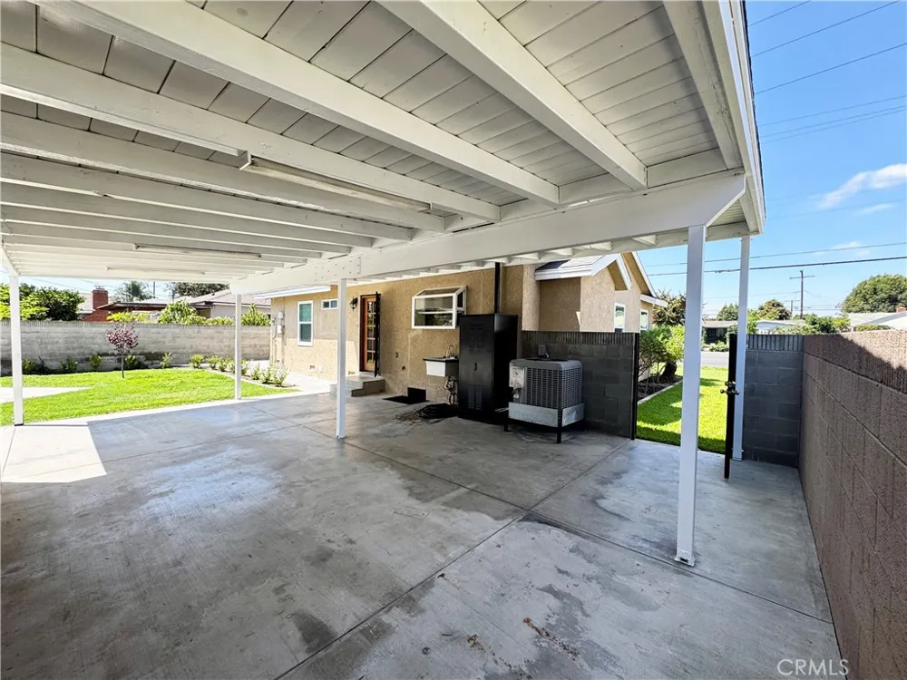 14414 Studebaker Norwalk, CA 90650