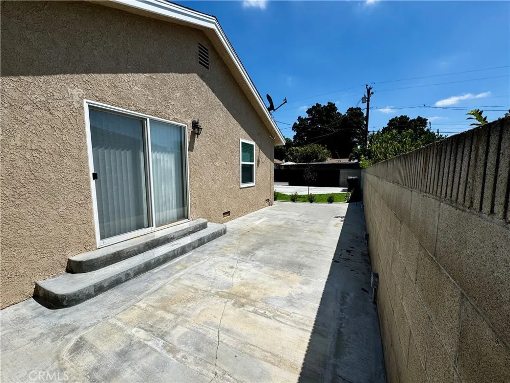 14414 Studebaker Norwalk, CA 90650