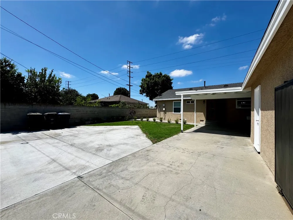 14414 Studebaker Norwalk, CA 90650