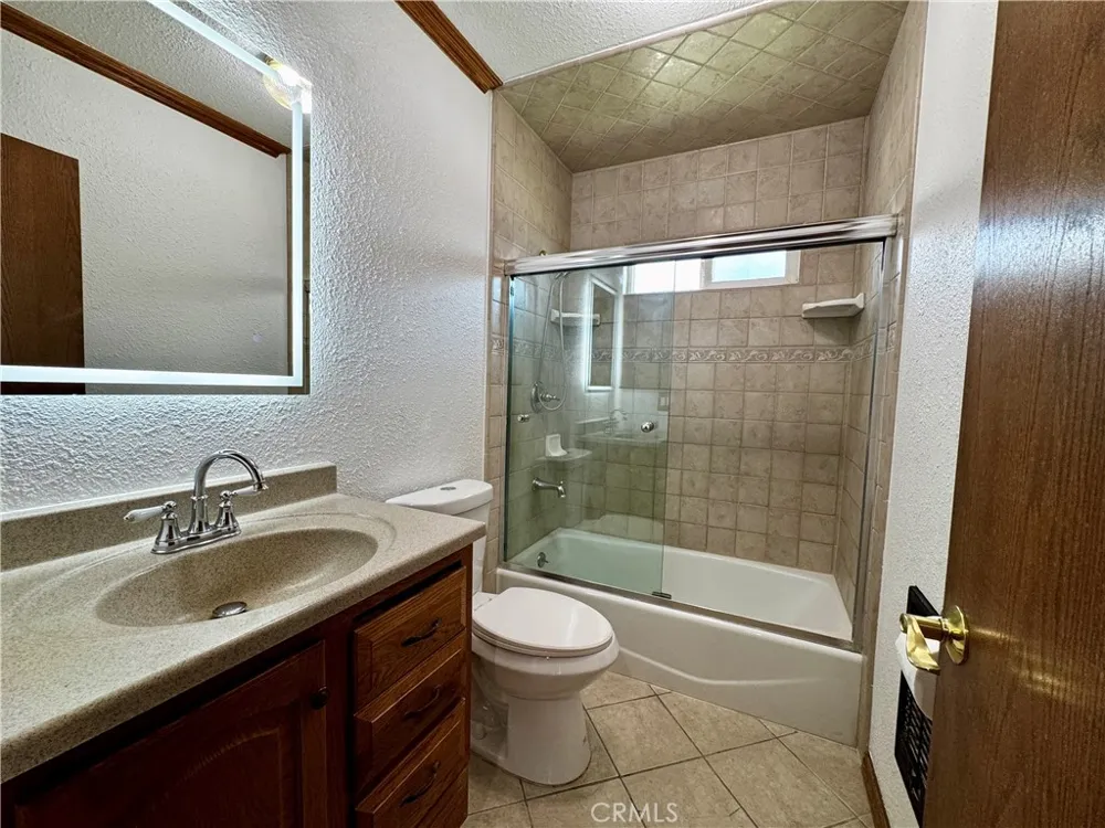 14414 Studebaker Norwalk, CA 90650