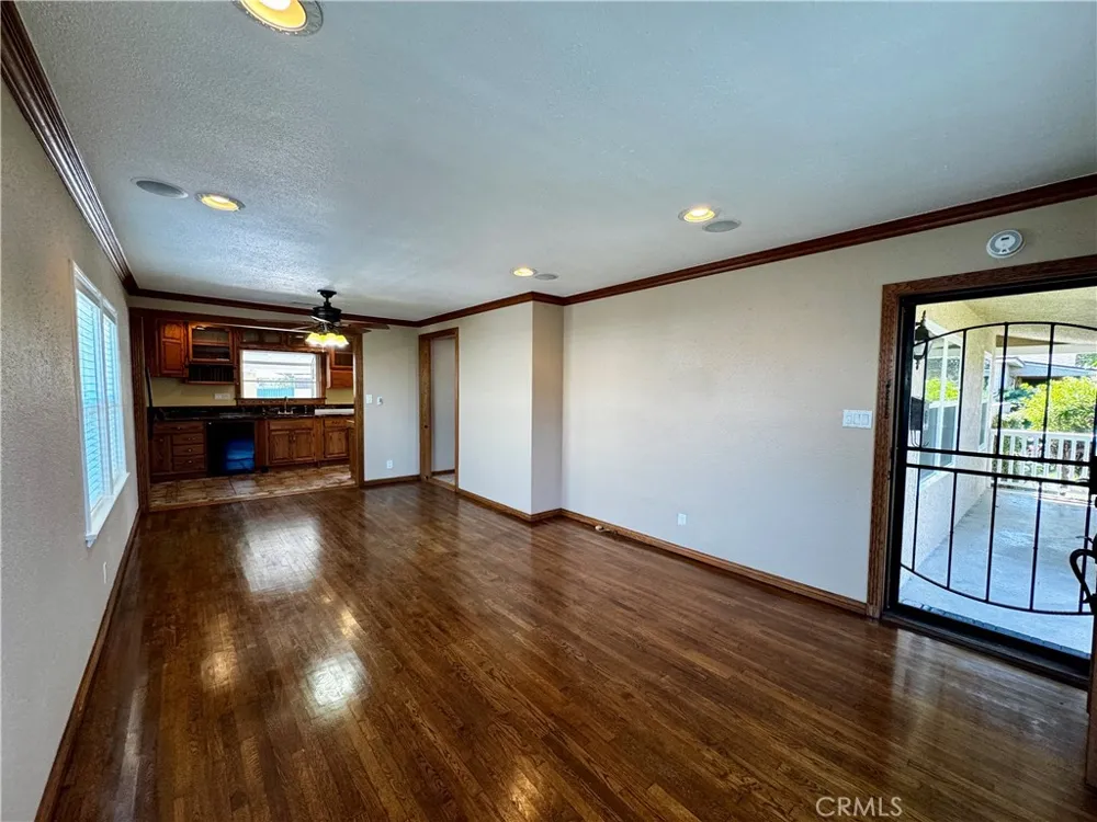 14414 Studebaker Norwalk, CA 90650
