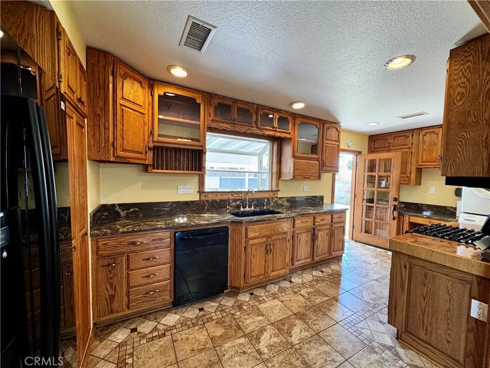 14414 Studebaker Norwalk, CA 90650