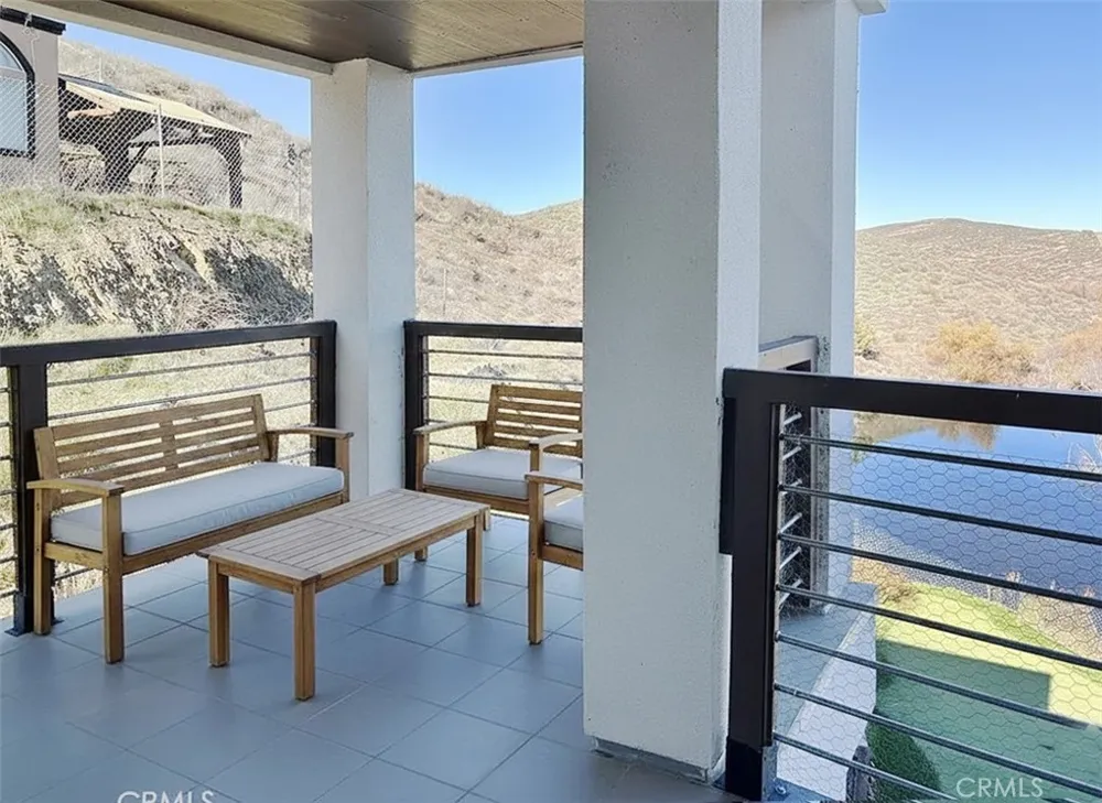 21734 Appaloosa Court Canyon Lake, CA 92587