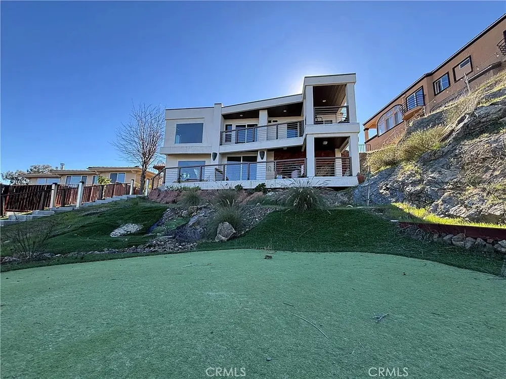 21734 Appaloosa Court Canyon Lake, CA 92587