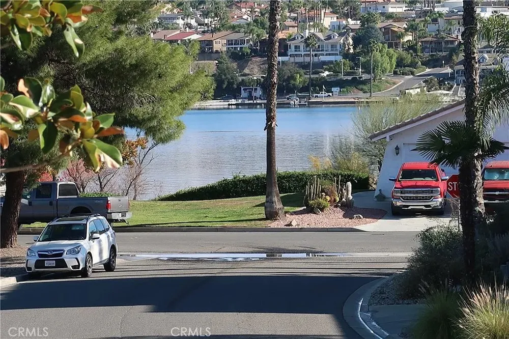 21734 Appaloosa Court Canyon Lake, CA 92587