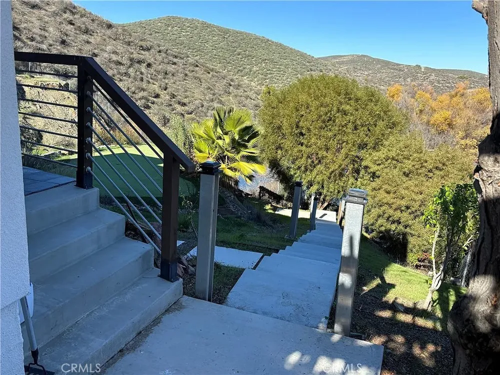 21734 Appaloosa Court Canyon Lake, CA 92587