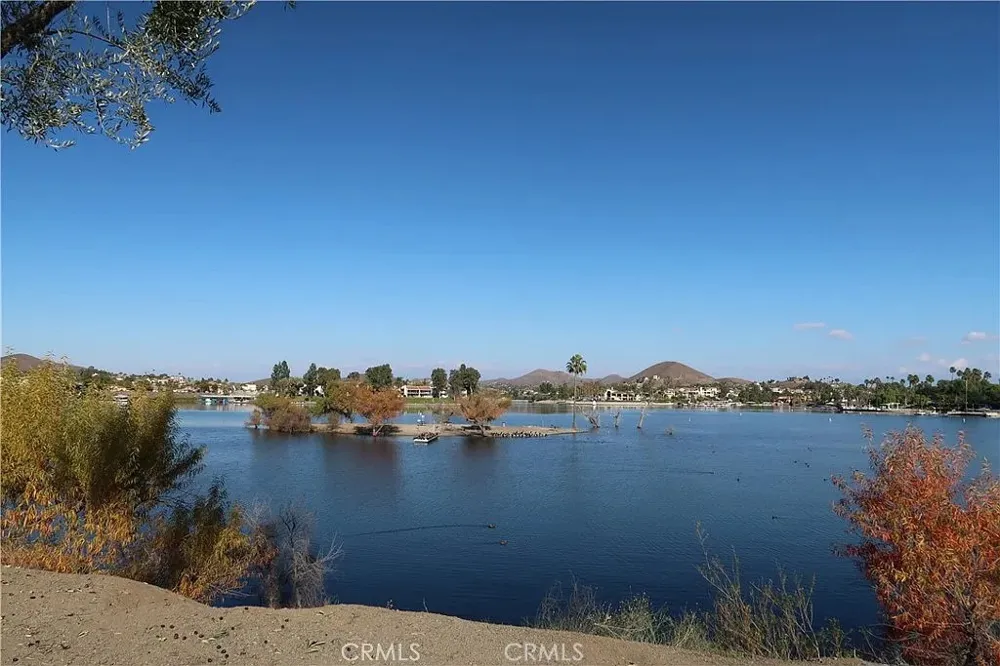 21734 Appaloosa Court Canyon Lake, CA 92587