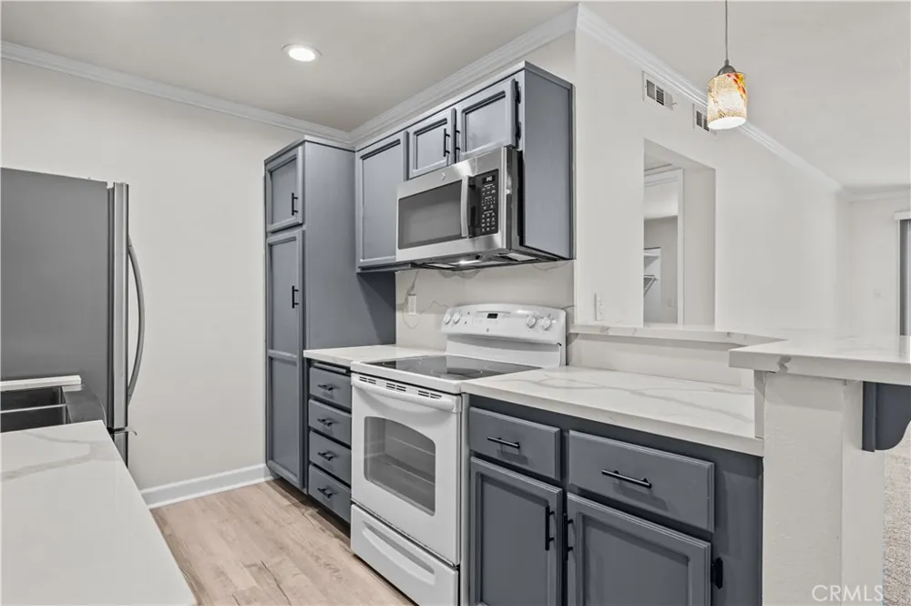 436 Bellflower Boulevard #201 Long Beach, CA 90814