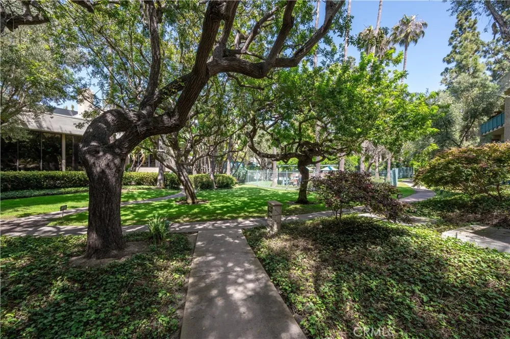 436 Bellflower Boulevard #201 Long Beach, CA 90814
