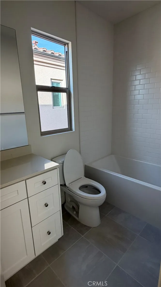 155 Pisano Irvine, CA 92618