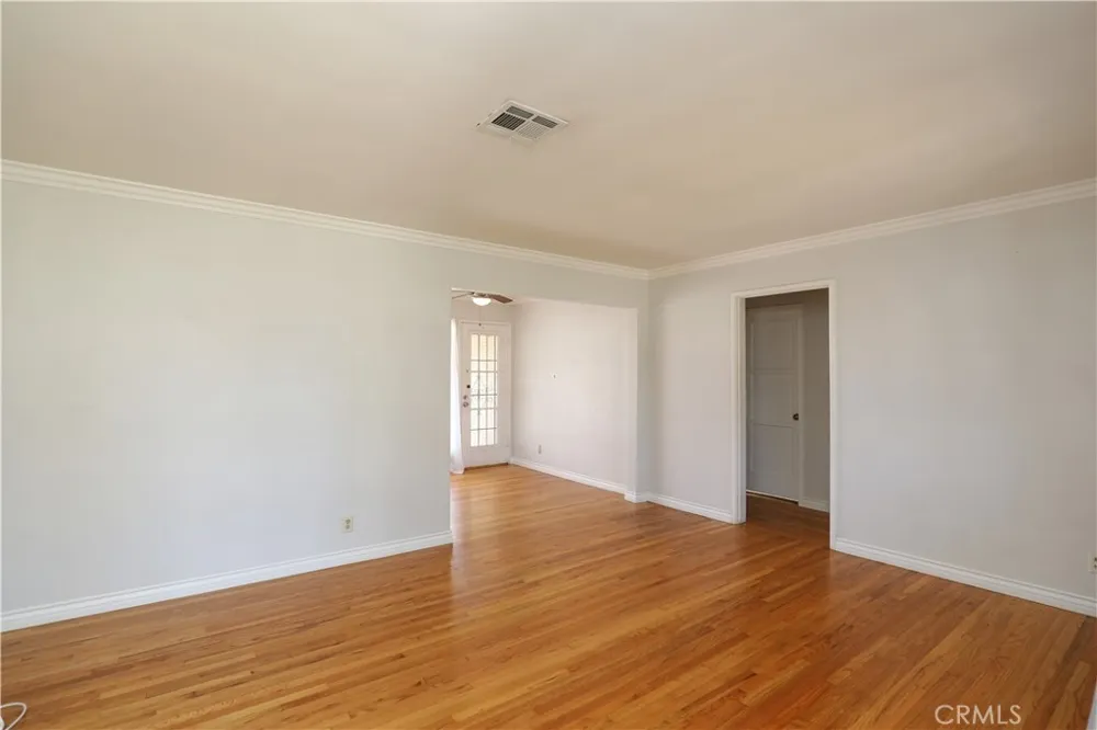 910 W Heather La Habra, CA 90631