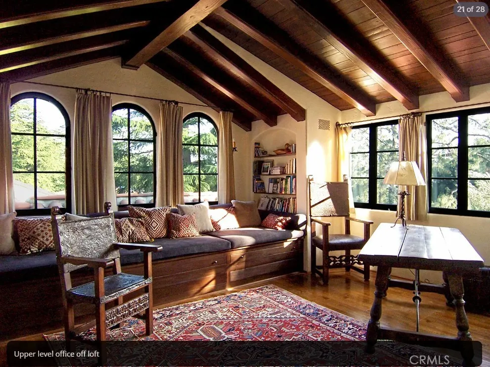 5237 Alta Canyada La Canada Flintridge, CA 91011