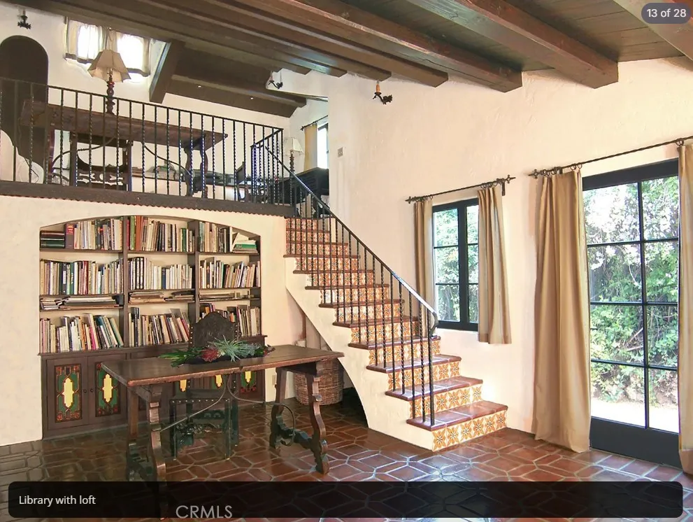 5237 Alta Canyada La Canada Flintridge, CA 91011