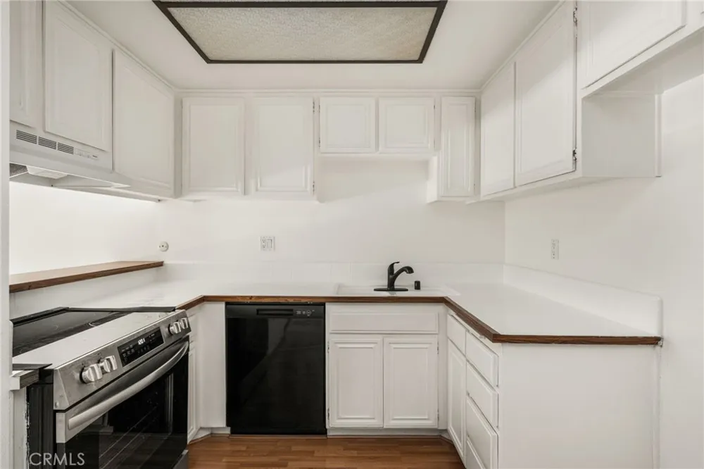 3054 Associated Road #30 Fullerton, CA 92835