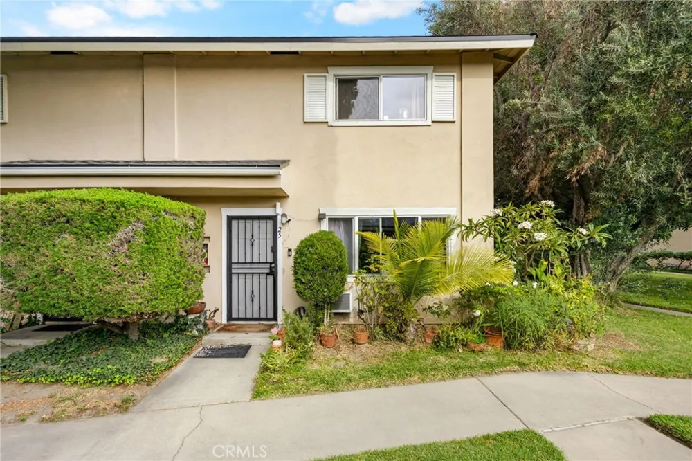 630 S Knott Avenue #25 Anaheim, CA 92804