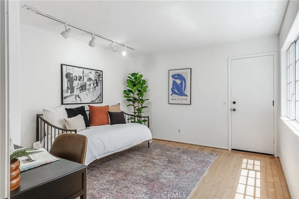 630 Wakefield Court #102 Long Beach, CA 90803