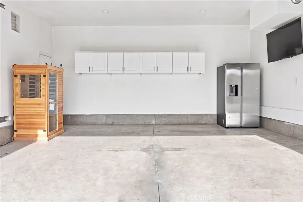 124 Grand Oaks Glendora, CA 91741