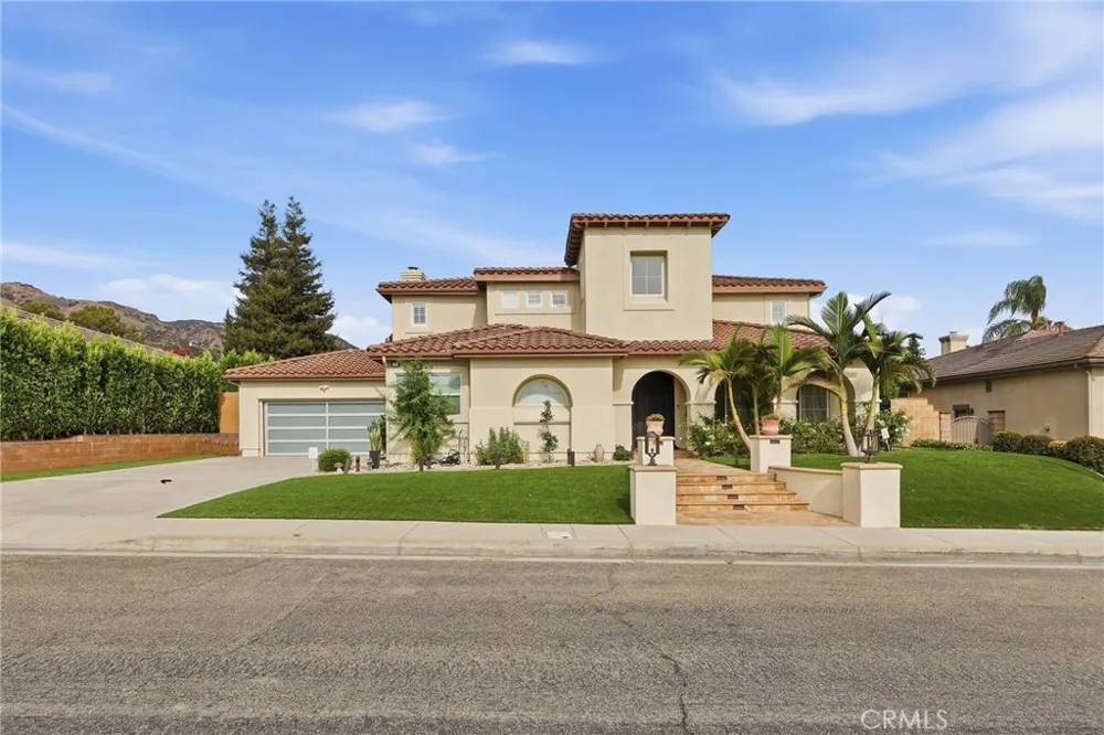 124 Grand Oaks Glendora, CA 91741