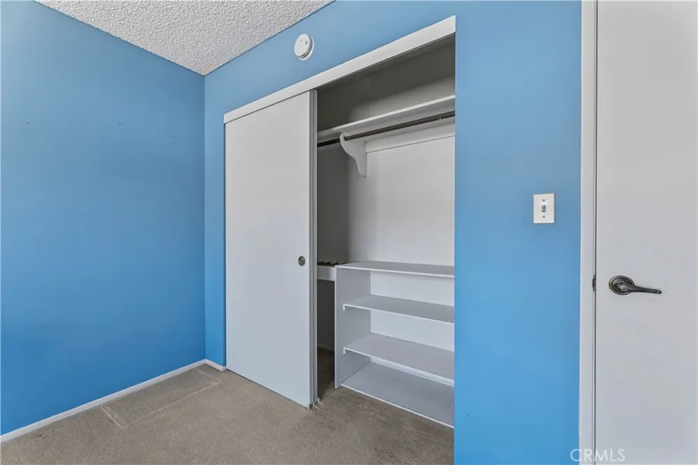 8824 Sari Avenue Northridge, CA 91343