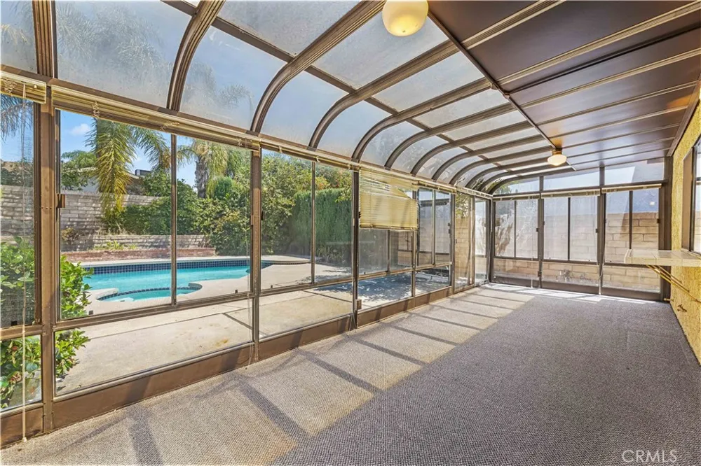 8824 Sari Avenue Northridge, CA 91343