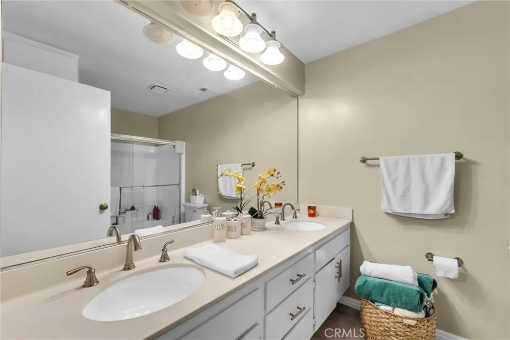 16411 Omally Court #4 La Mirada, CA 90638