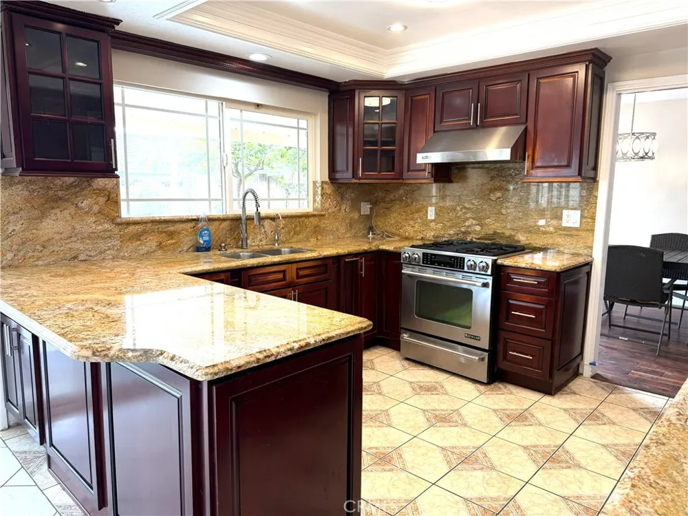 2705 Kennedy Orange, CA 92865