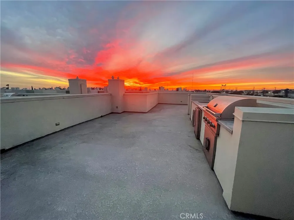 38 Ebb Tide Newport Beach, CA 92663