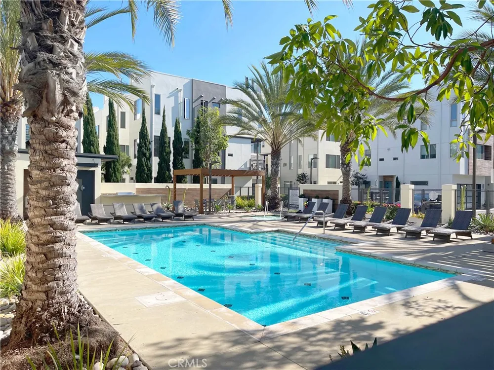 38 Ebb Tide Newport Beach, CA 92663