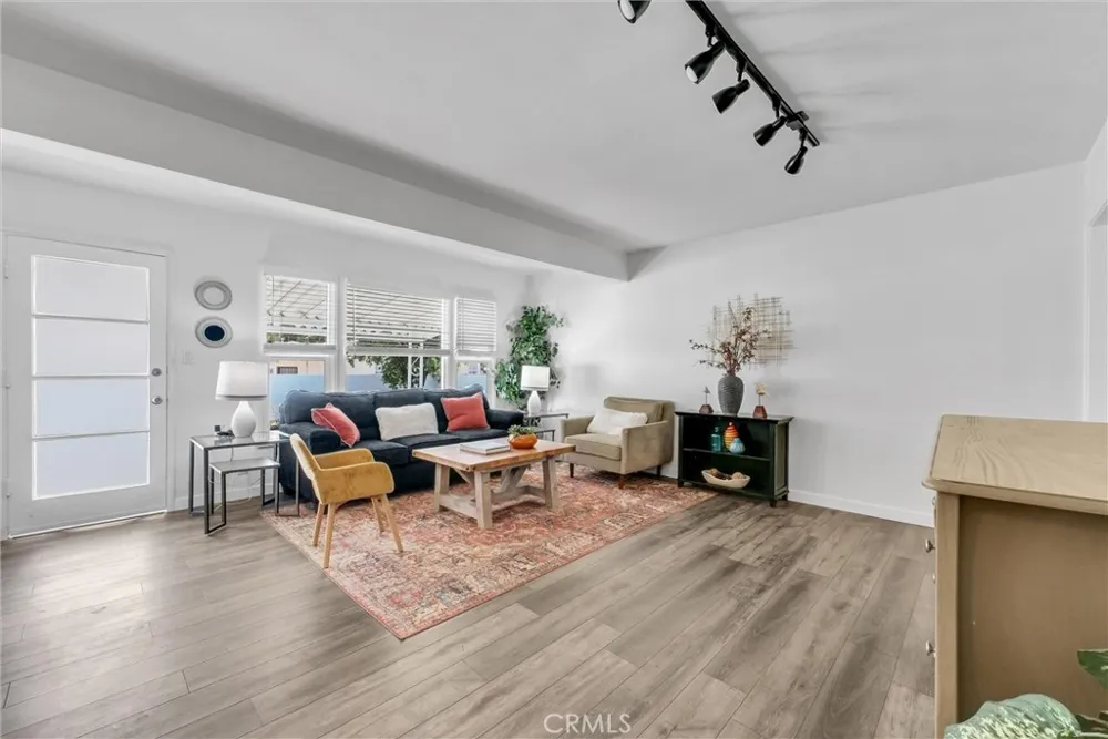 1204 Riverside Fullerton, CA 92831