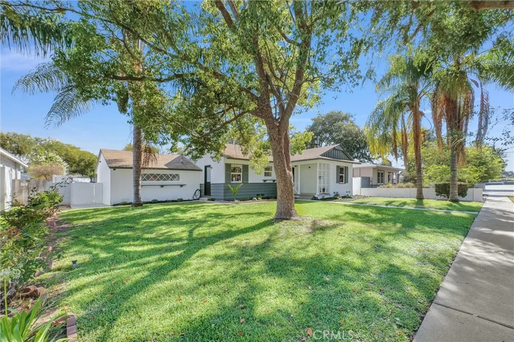 1204 Riverside Fullerton, CA 92831