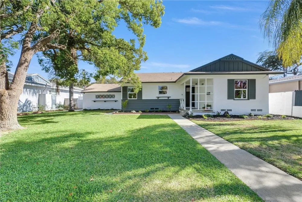 1204 Riverside Fullerton, CA 92831