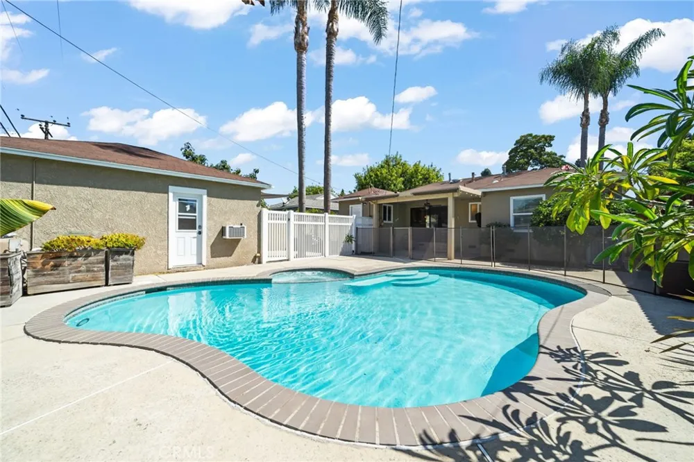 5703 Briercrest Lakewood, CA 90713