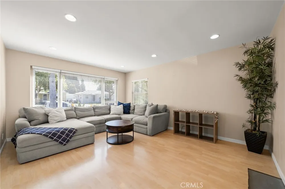 5703 Briercrest Lakewood, CA 90713
