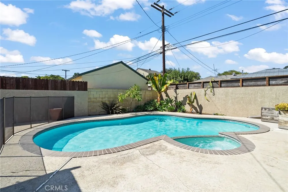 5703 Briercrest Lakewood, CA 90713