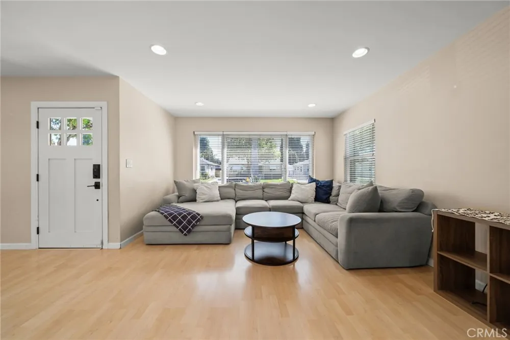 5703 Briercrest Lakewood, CA 90713