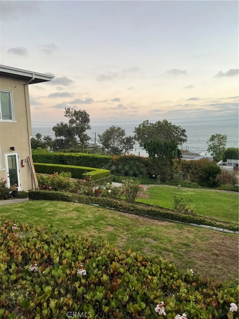 2324 S Coast #A Laguna Beach, CA 92651