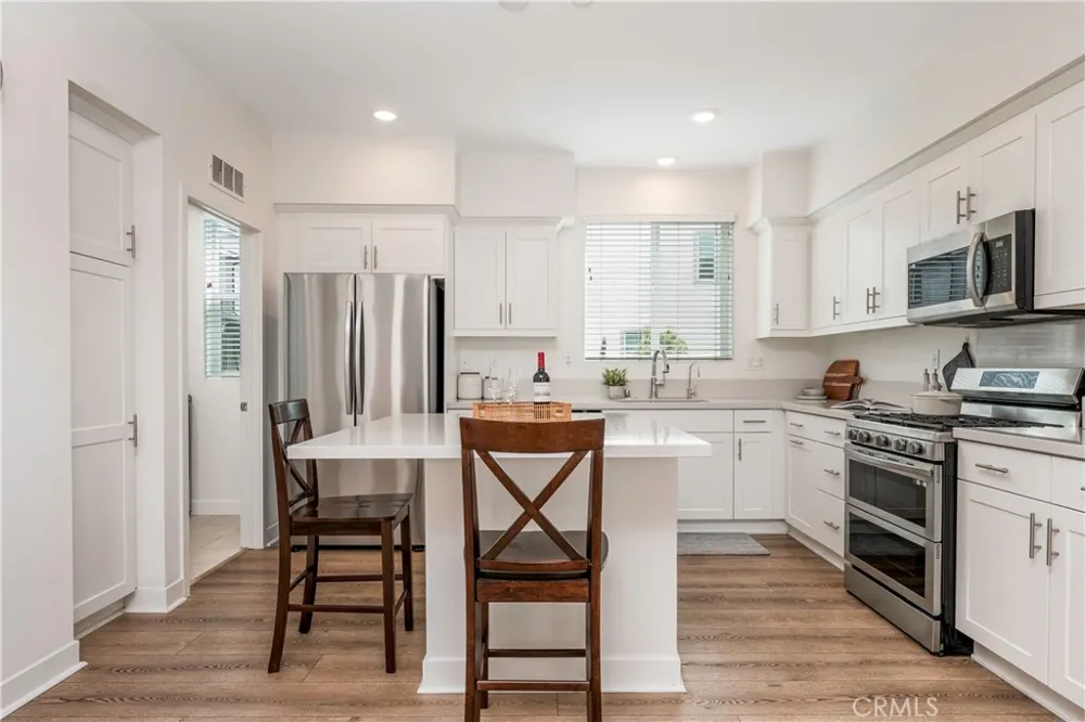 1065 Sage Gardena, CA 90247