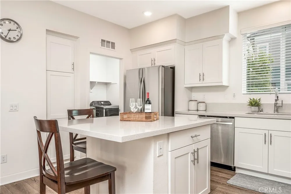1065 Sage Gardena, CA 90247