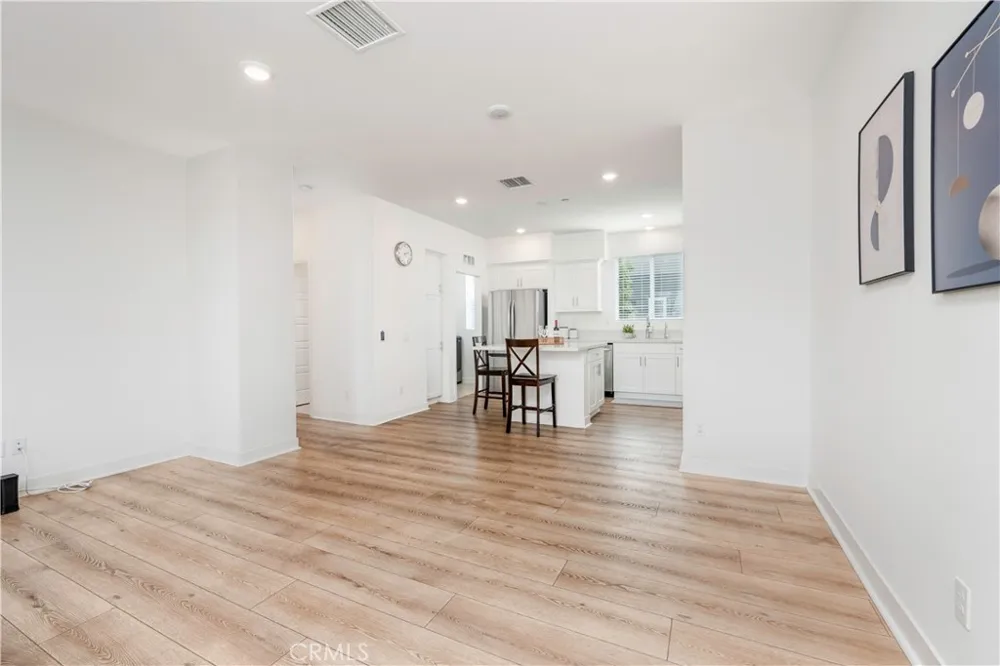 1065 Sage Gardena, CA 90247