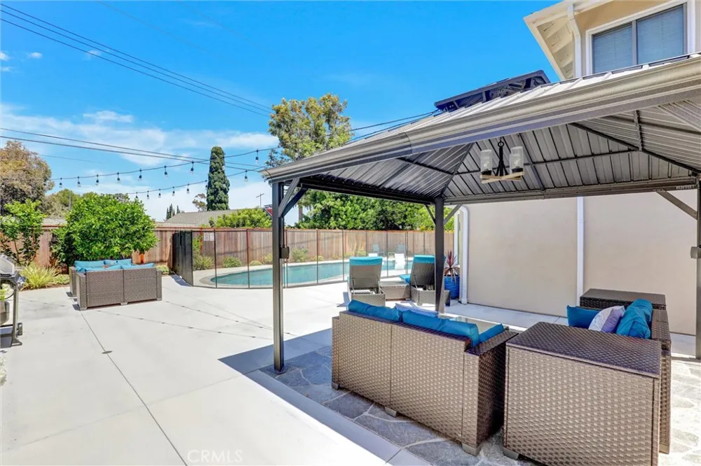 1591 Pegasus Newport Beach, CA 92660