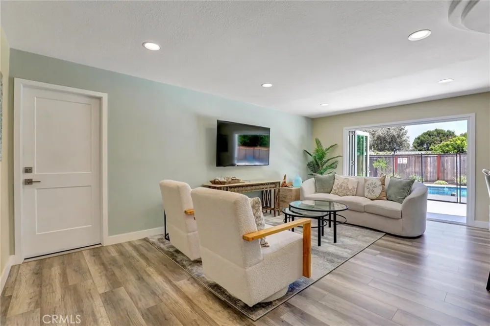 1591 Pegasus Newport Beach, CA 92660