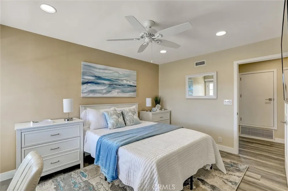 1591 Pegasus Newport Beach, CA 92660