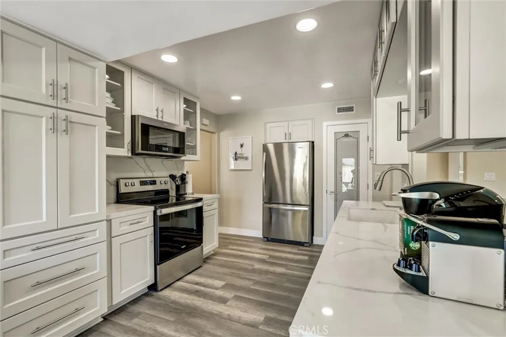 1591 Pegasus Newport Beach, CA 92660