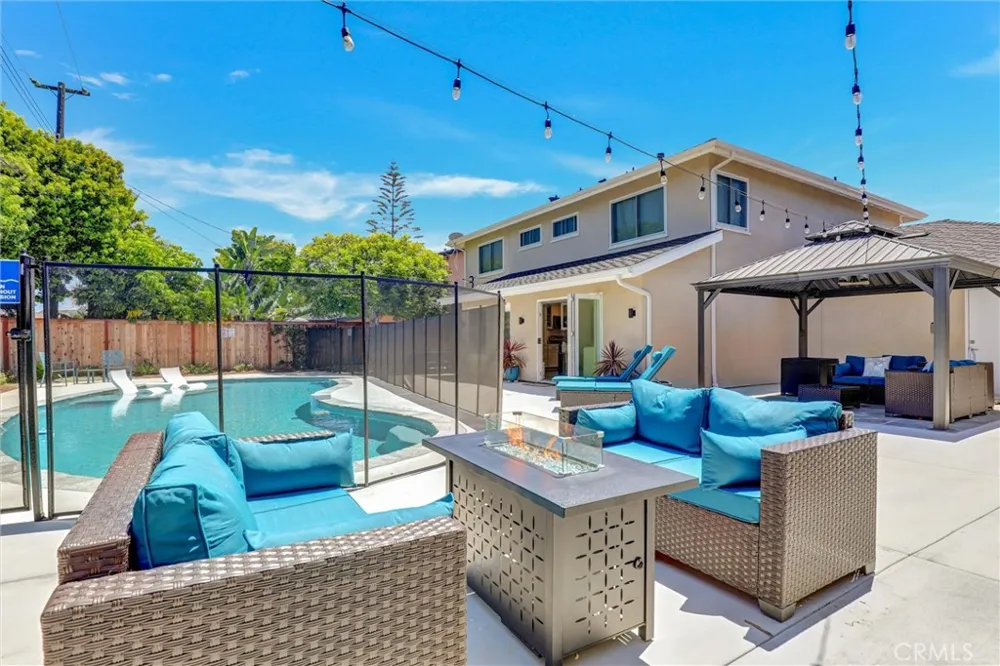 1591 Pegasus Newport Beach, CA 92660