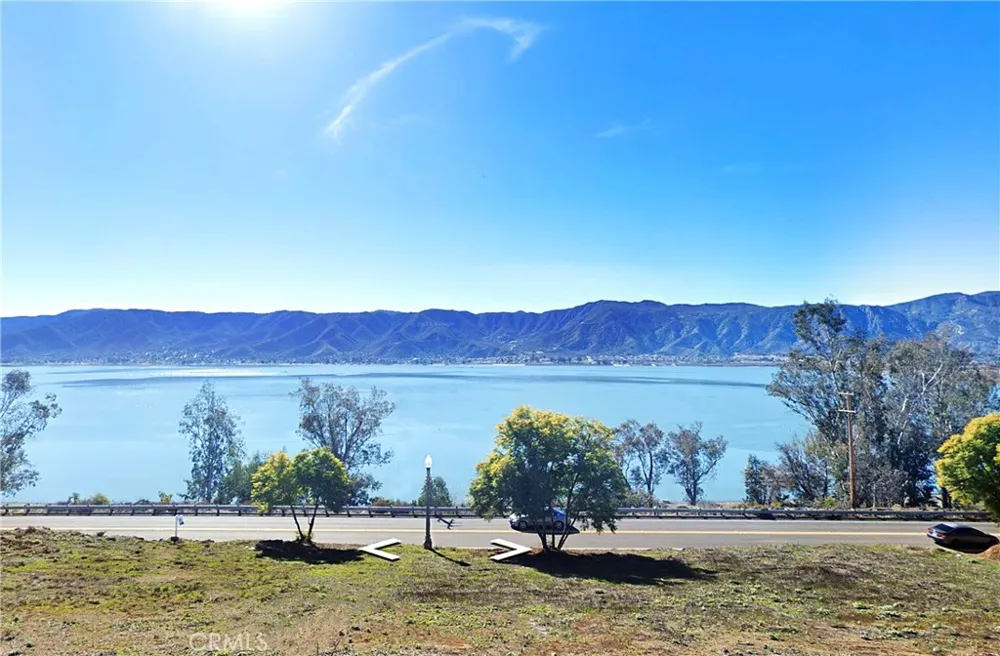 17452 Ryan Avenue Lake Elsinore, CA 92530
