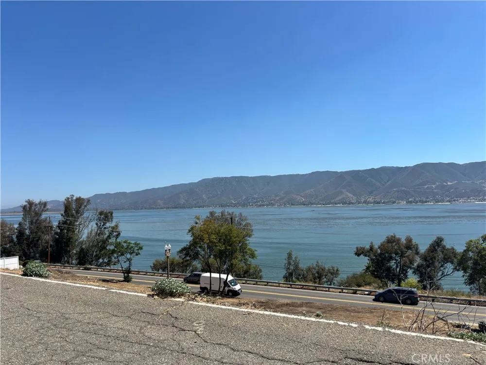17452 Ryan Avenue Lake Elsinore, CA 92530